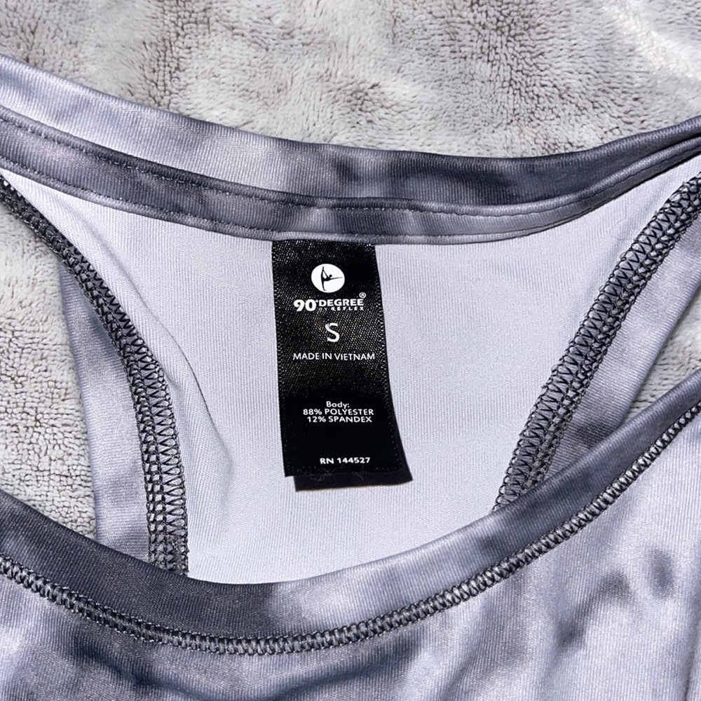 Top - Picture 2 of 2